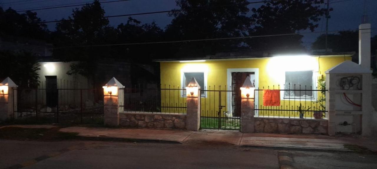 Casa Los Jarochos Валядолид Екстериор снимка