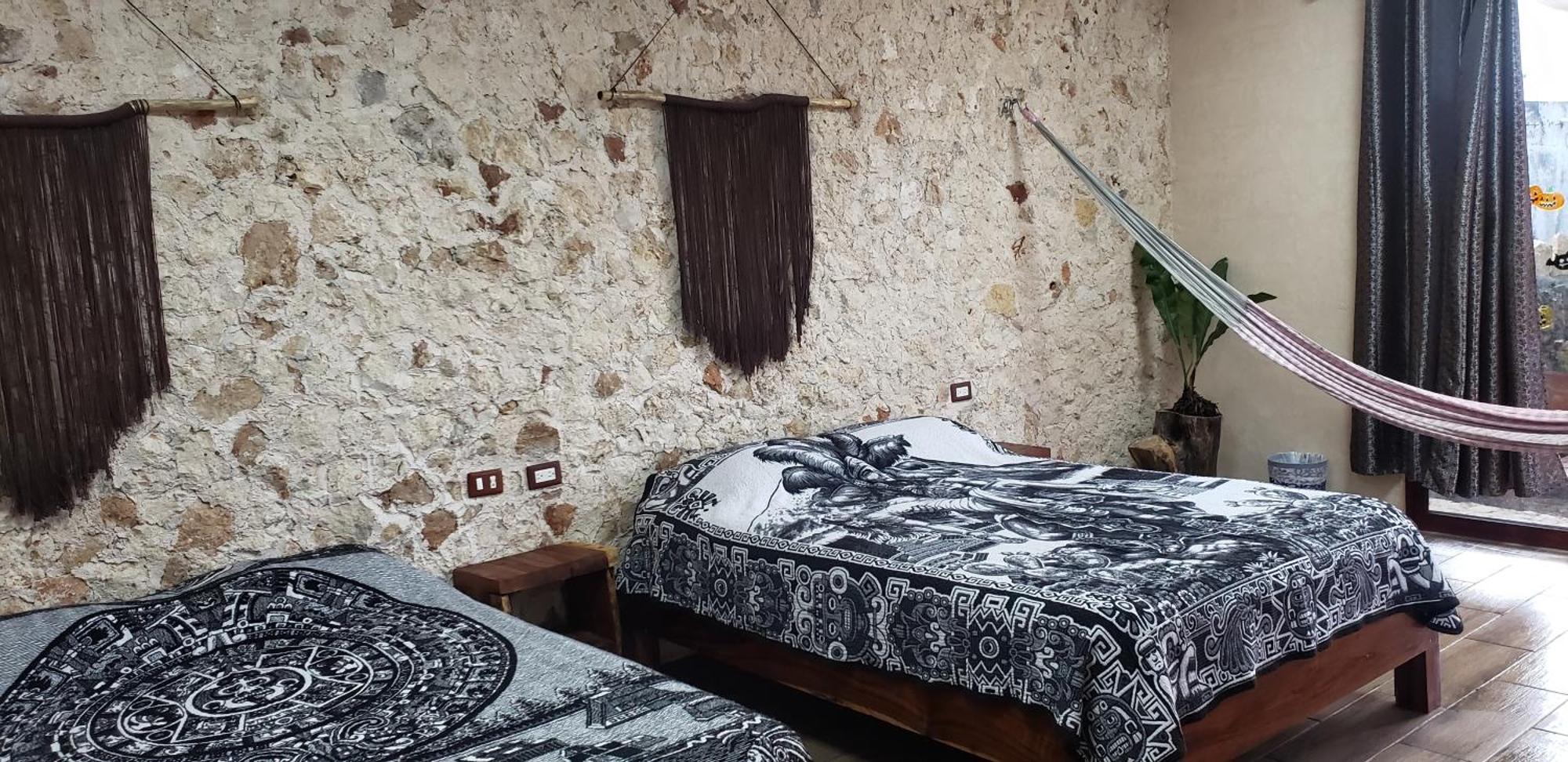 Casa Los Jarochos Валядолид Екстериор снимка